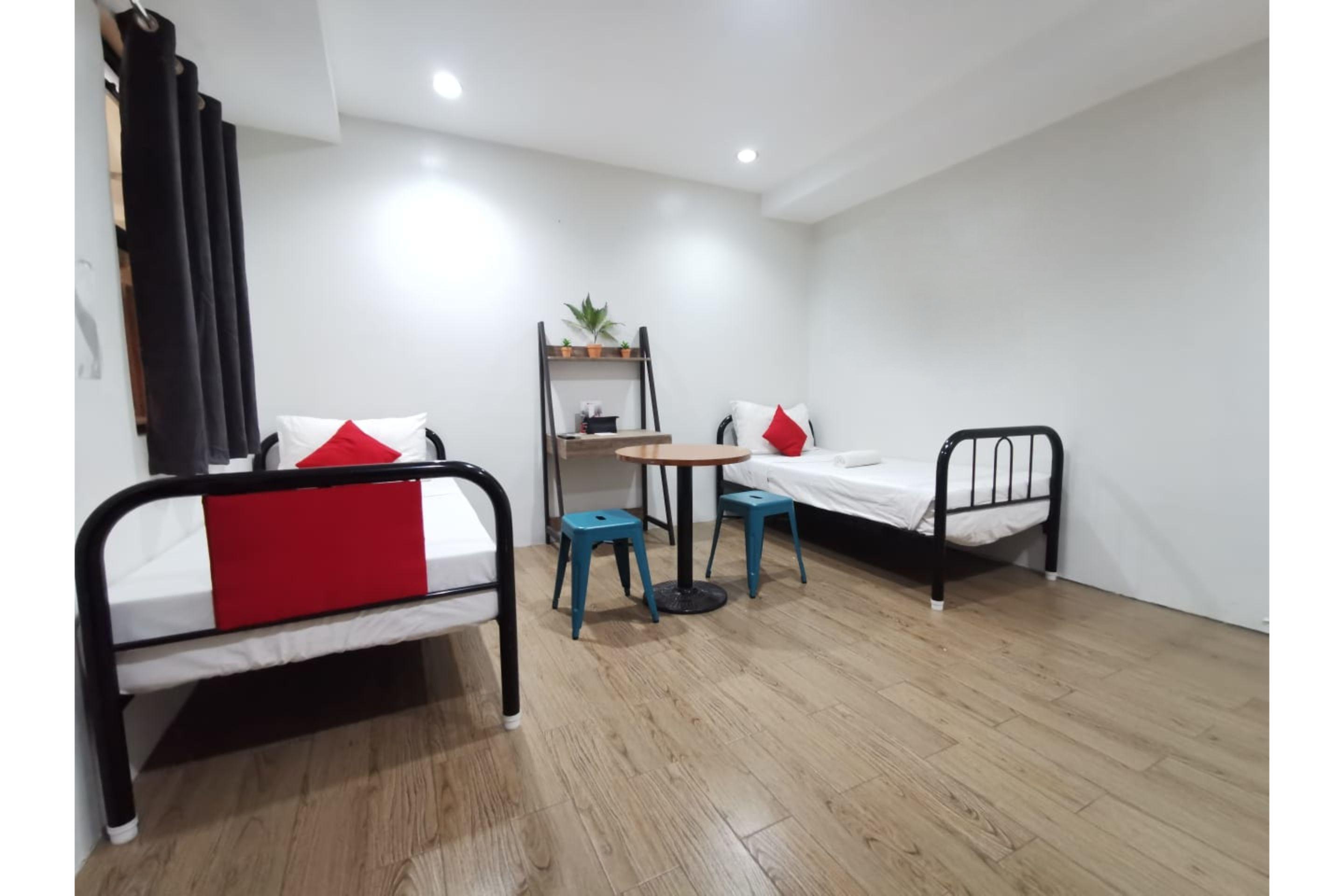 Oyo 443 Maria Cristina Arcade Suites Cebu Екстериор снимка